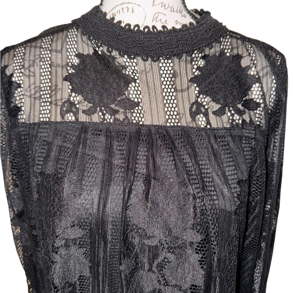 Ultra Pink Lace Top - Picture 2 of 7